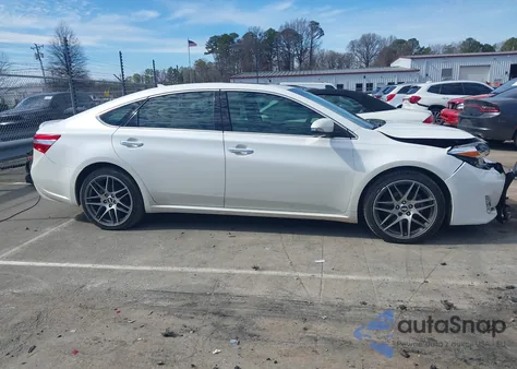 2015 Toyota Avalon Limited z USA, uszkodzony, nr VIN 4T1BK1EB1FU147525